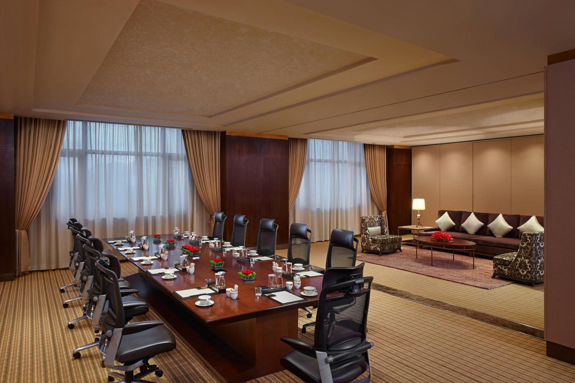 Itc Grand Chola, A Luxury Collection Hotel, Ченнаи Экстерьер фото Meeting room