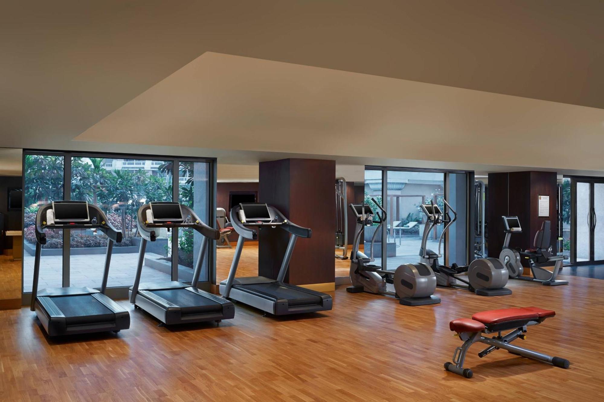 Itc Grand Chola, A Luxury Collection Hotel, Ченнаи Экстерьер фото The gym at the hotel