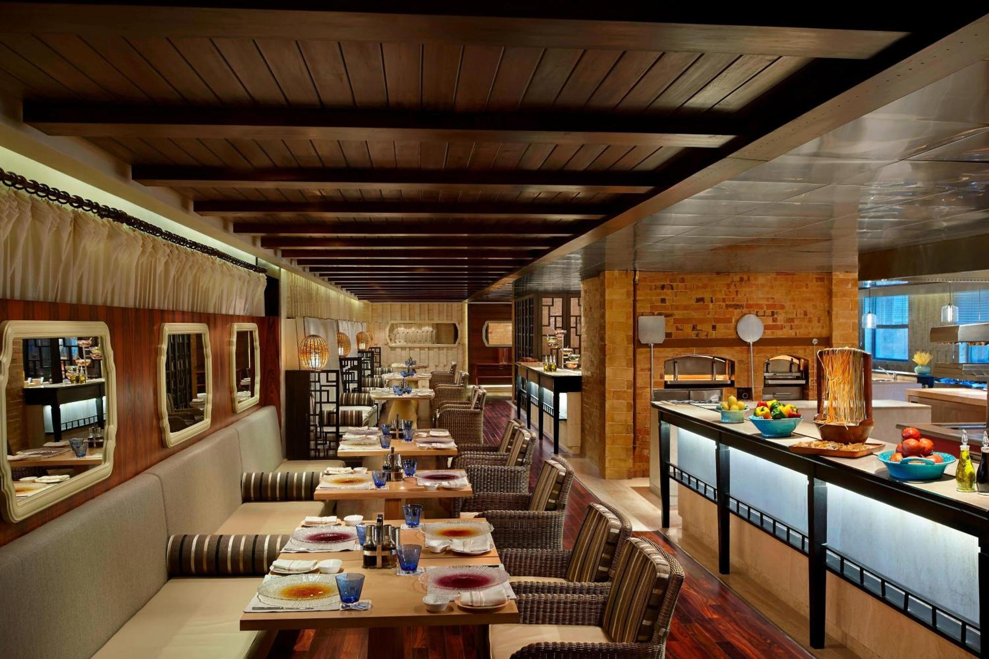 Itc Grand Chola, A Luxury Collection Hotel, Ченнаи Экстерьер фото The restaurant