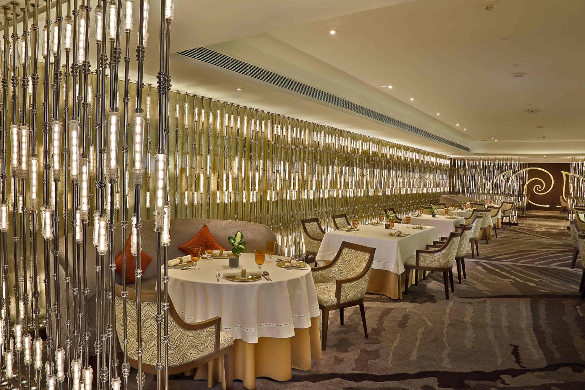 Itc Grand Chola, A Luxury Collection Hotel, Ченнаи Экстерьер фото The interior of the restaurant