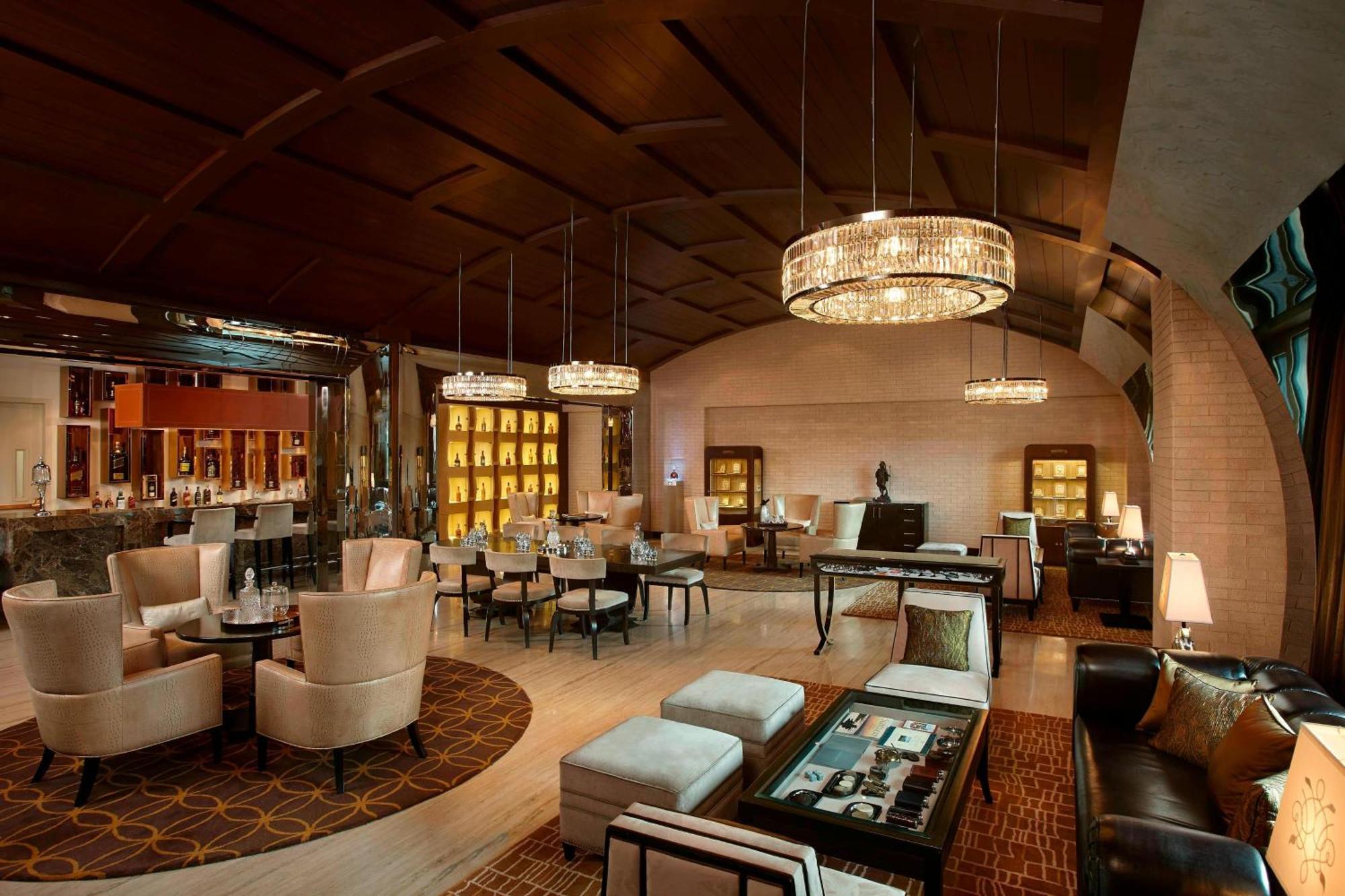 Itc Grand Chola, A Luxury Collection Hotel, Ченнаи Экстерьер фото The lobby