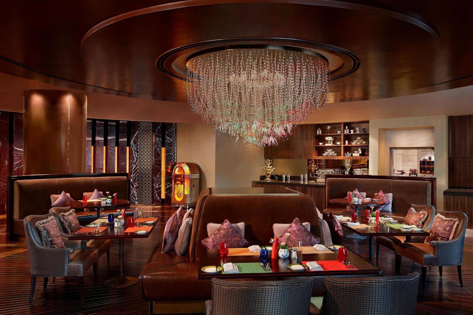 Itc Grand Chola, A Luxury Collection Hotel, Ченнаи Экстерьер фото The interior of the restaurant