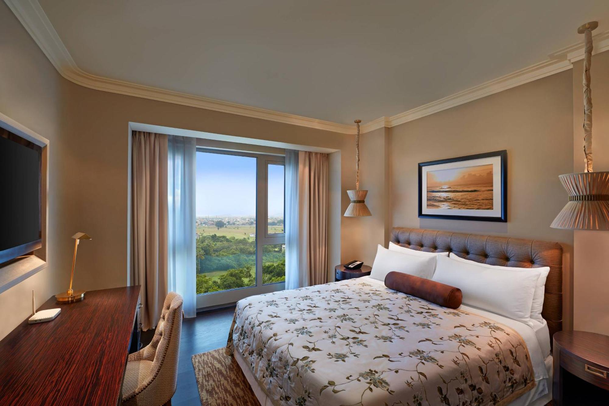 Itc Grand Chola, A Luxury Collection Hotel, Ченнаи Экстерьер фото A bedroom at the Ritz-Carlton, Laguna Niguel