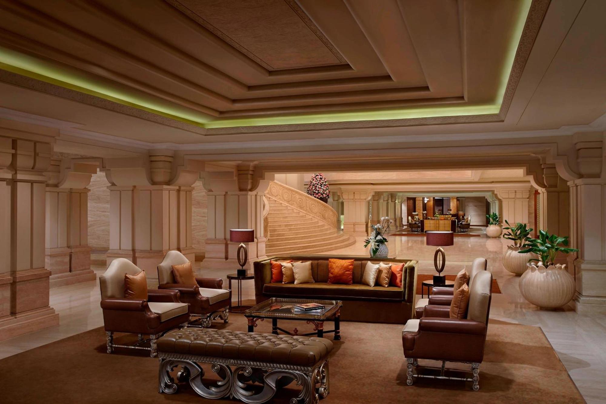 Itc Grand Chola, A Luxury Collection Hotel, Ченнаи Экстерьер фото The lobby of the Taj Mahal Palace, Mumbai