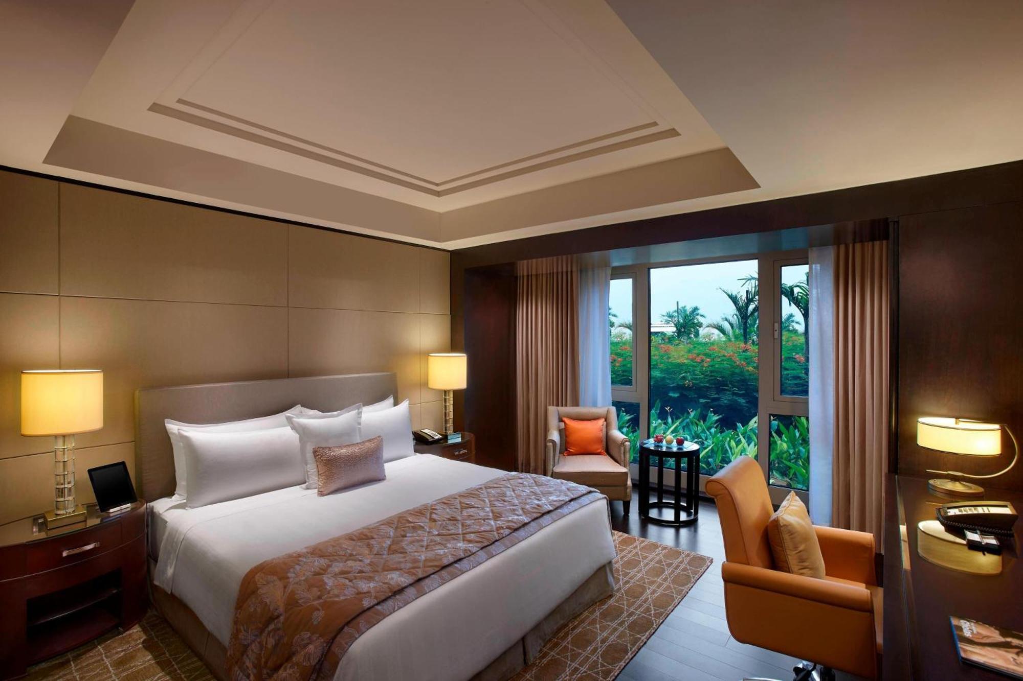 Itc Grand Chola, A Luxury Collection Hotel, Ченнаи Экстерьер фото A room at the Taj Bengal