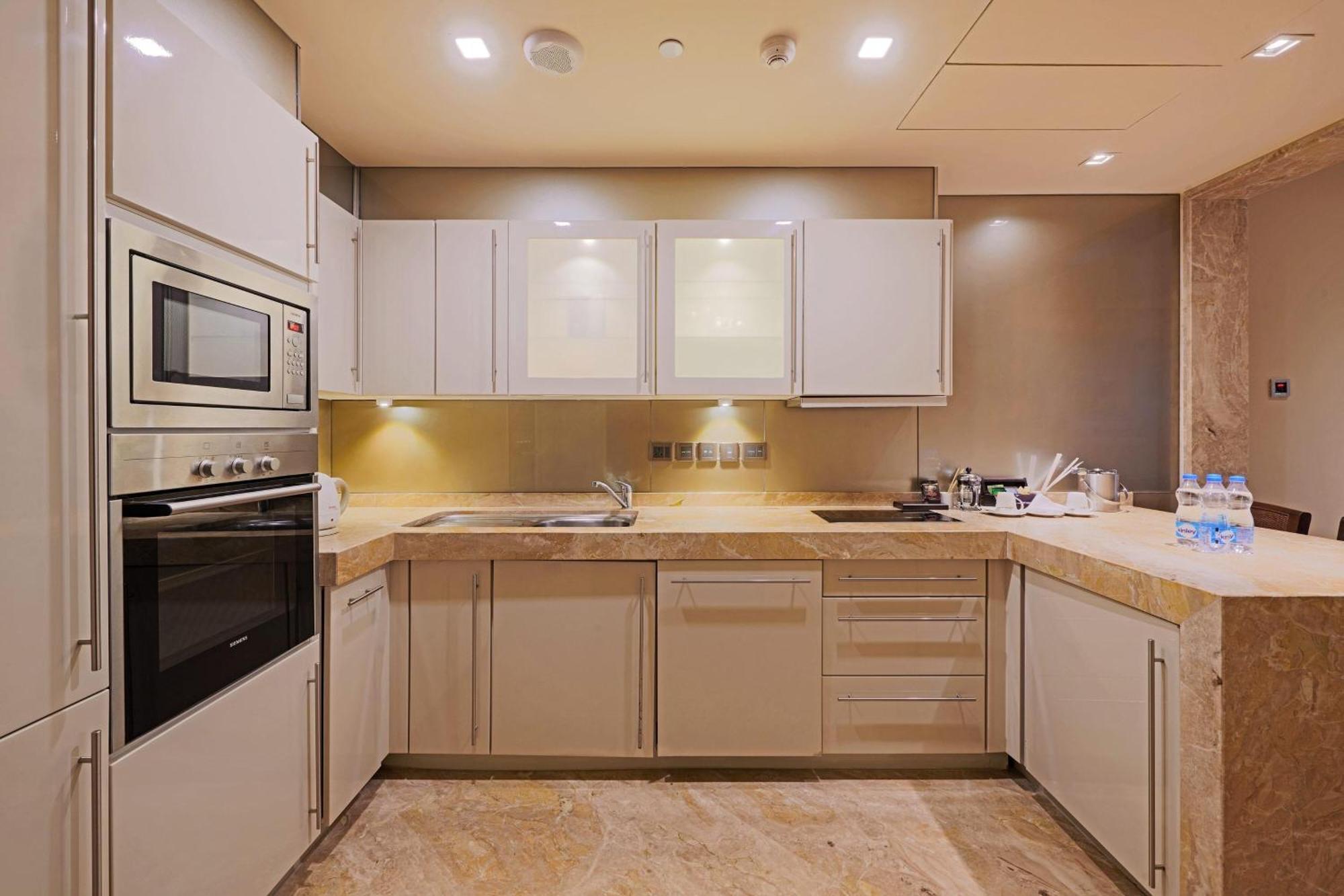Itc Grand Chola, A Luxury Collection Hotel, Ченнаи Экстерьер фото A modern kitchen