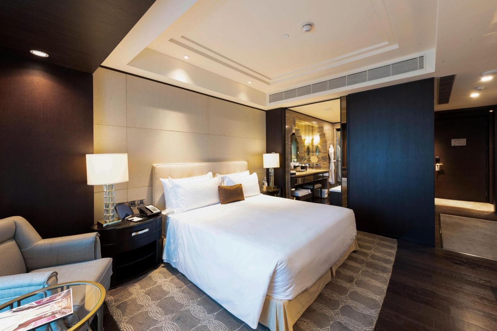 Itc Grand Chola, A Luxury Collection Hotel, Ченнаи Экстерьер фото Deluxe Room